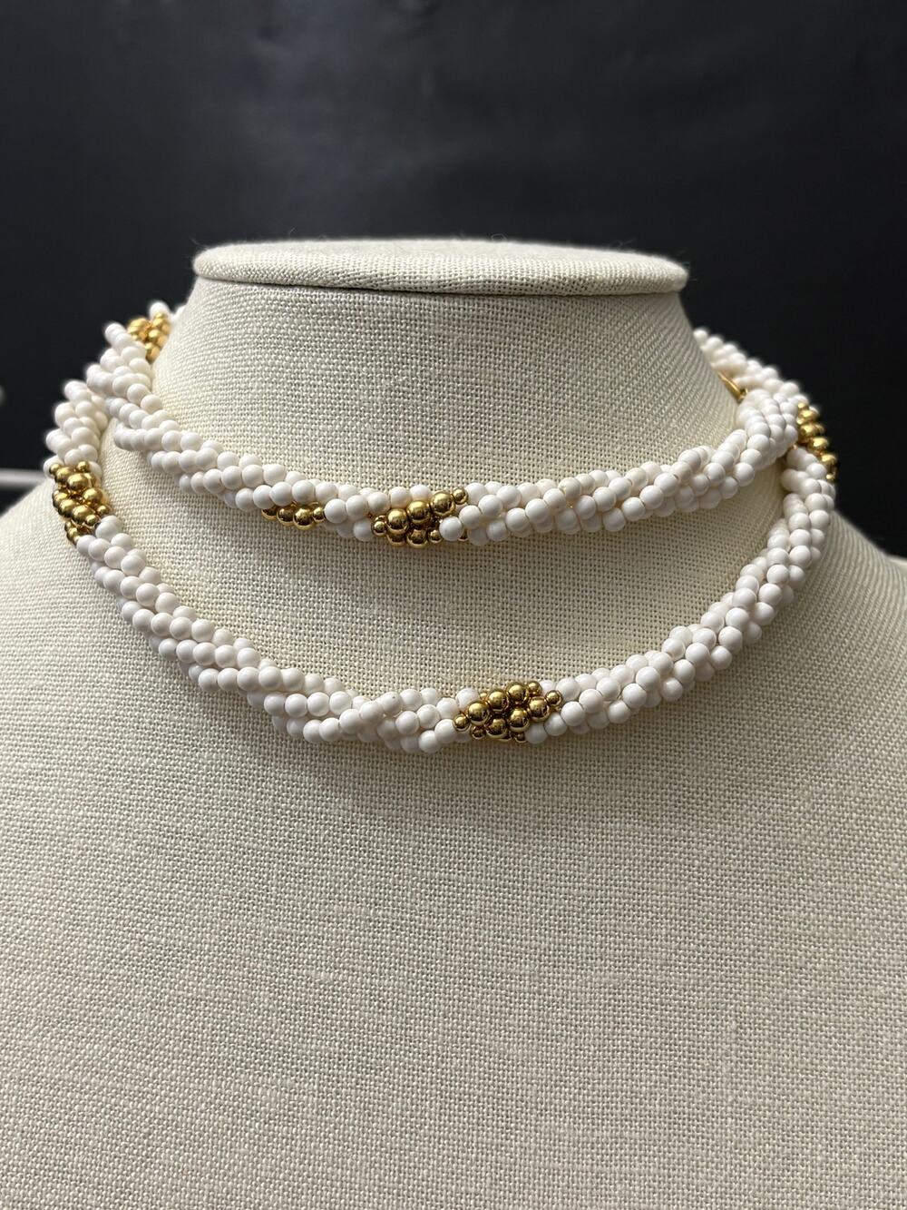Vintage Napier White Single Strand Necklace